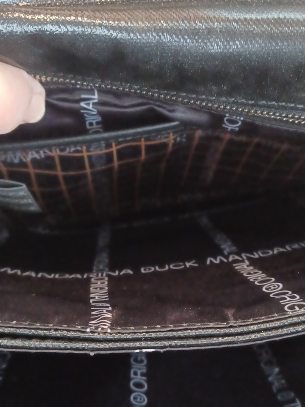 Mandarina Duck Sistema Leisure Black Shine Top Handle Cross Body Purse W/bag. - Picture 8 of 16